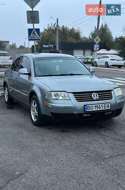 Седан Volkswagen Passat 2004 в Хмельницькому