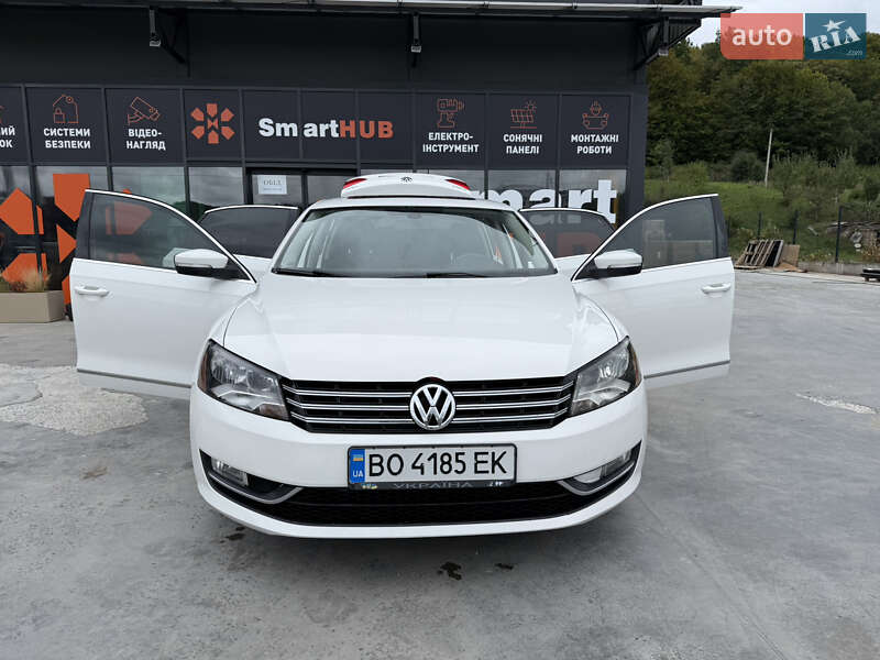 Седан Volkswagen Passat 2012 в Теребовле