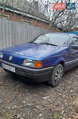 Седан Volkswagen Passat 1991 в Харькове
