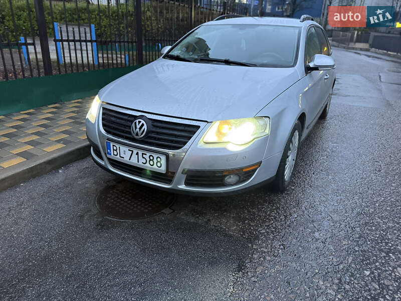 Универсал Volkswagen Passat 2006 в Киеве