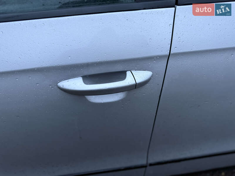 Универсал Volkswagen Passat 2006 в Киеве