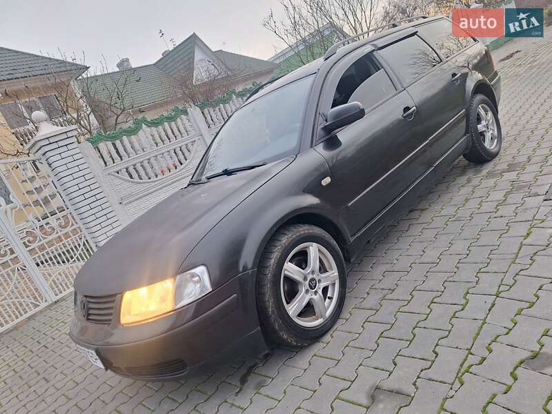 Универсал Volkswagen Passat 1998 в Черновцах