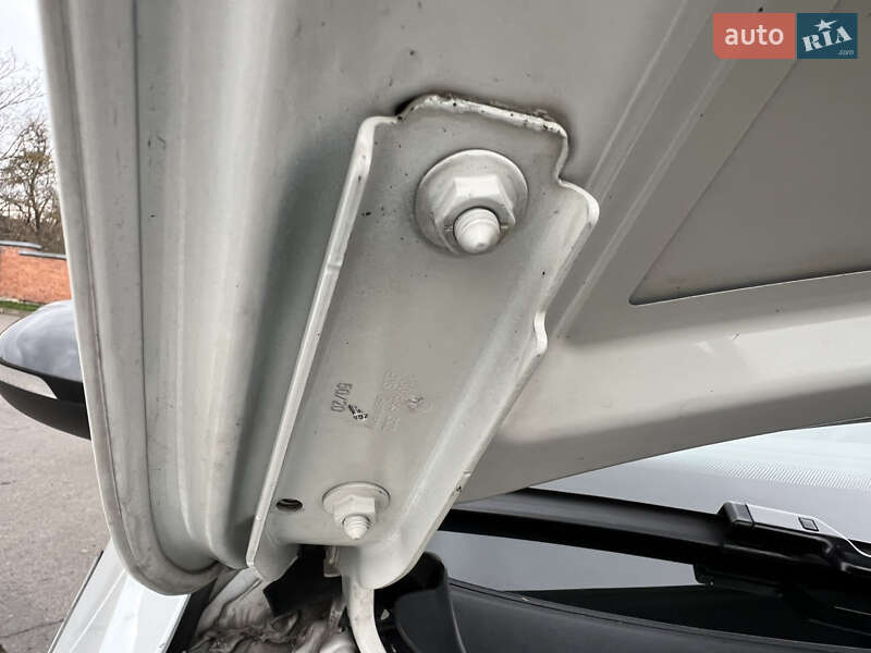 Седан Volkswagen Passat 2021 в Дрогобыче