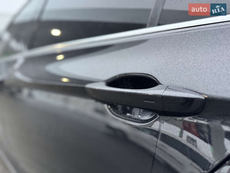 Седан Volkswagen Passat 2016 в Тростянце