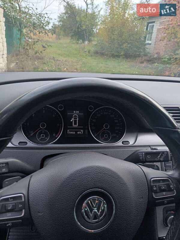 Универсал Volkswagen Passat 2011 в Каменке