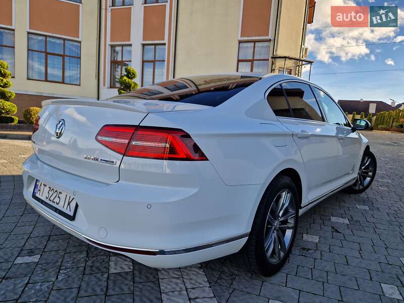 Седан Volkswagen Passat 2016 в Дрогобыче