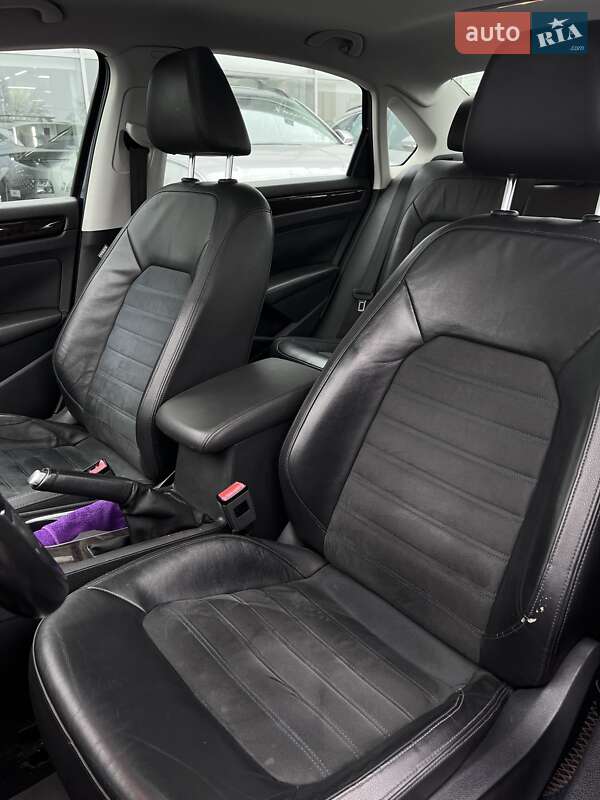 Седан Volkswagen Passat 2014 в Полтаве