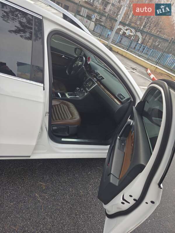 Универсал Volkswagen Passat 2012 в Харькове