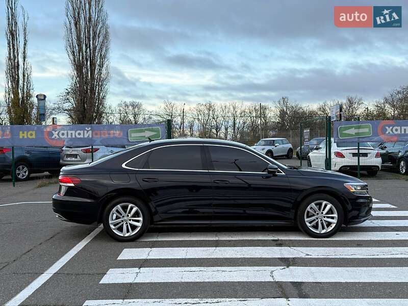 Седан Volkswagen Passat 2021 в Одессе