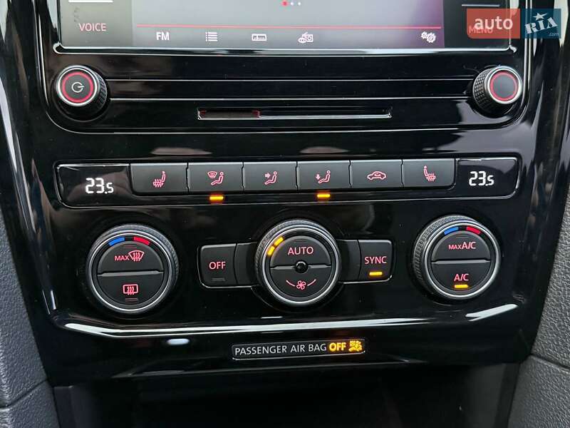 Седан Volkswagen Passat 2021 в Одессе