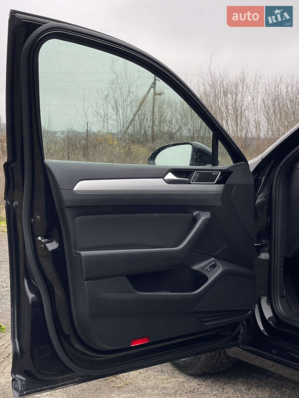 Универсал Volkswagen Passat 2019 в Костополе