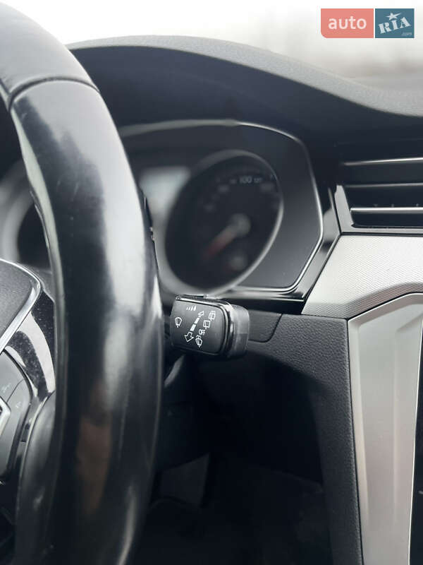 Универсал Volkswagen Passat 2019 в Костополе