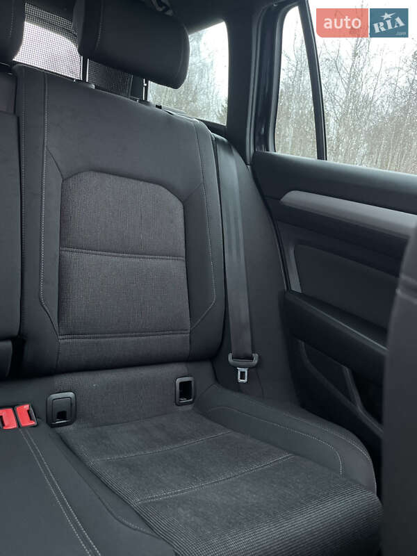 Универсал Volkswagen Passat 2019 в Костополе