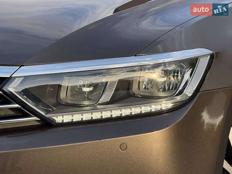 Универсал Volkswagen Passat 2015 в Стрые