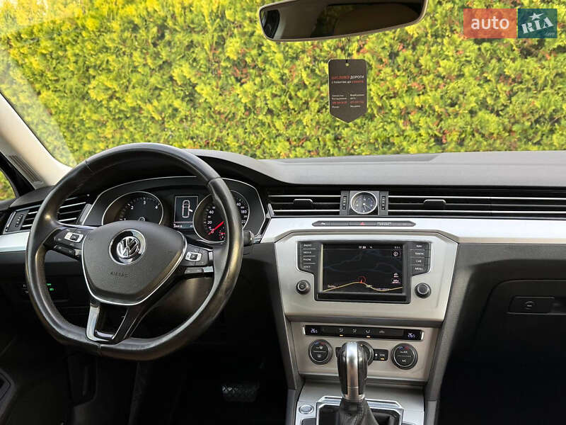 Универсал Volkswagen Passat 2015 в Стрые
