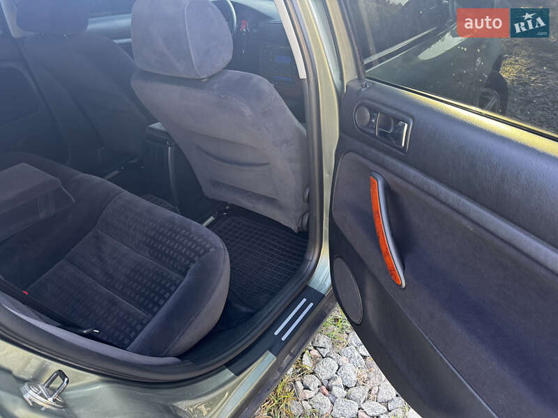 Седан Volkswagen Passat 2003 в Кременчуге фото 19 Седан Volkswagen Passat 2003 в Кременчуге