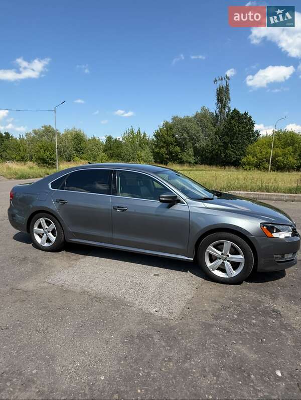 Седан Volkswagen Passat 2015 в Шептицькому