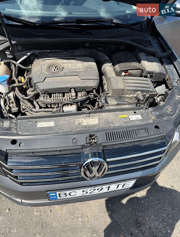 Седан Volkswagen Passat 2015 в Шептицькому