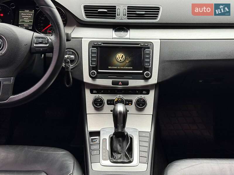 Седан Volkswagen Passat 2012 в Одессе