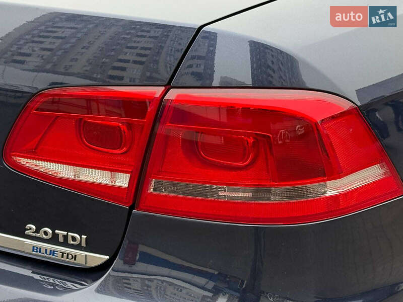 Седан Volkswagen Passat 2012 в Одессе