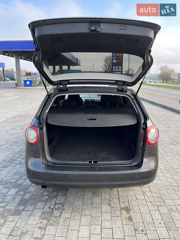 Универсал Volkswagen Passat 2006 в Запорожье