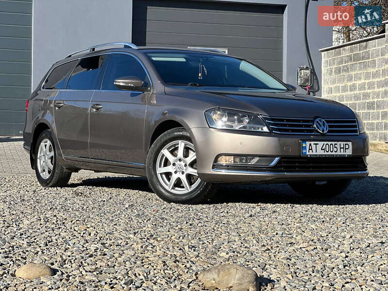 Универсал Volkswagen Passat 2011 в Надворной