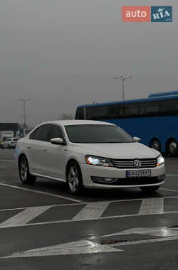 Седан Volkswagen Passat 2011 в Києві