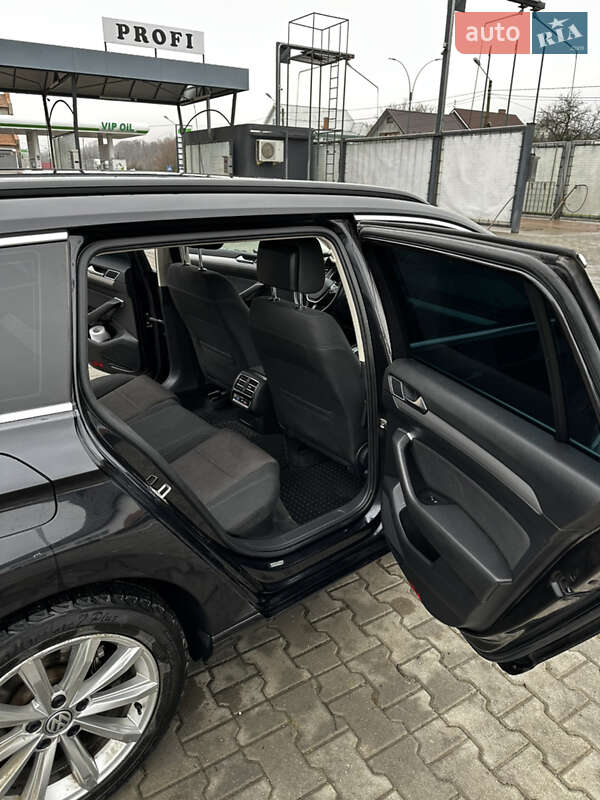 Универсал Volkswagen Passat 2017 в Ивано-Франковске фото 17 Универсал Volkswagen Passat 2017 в Ивано-Франковске