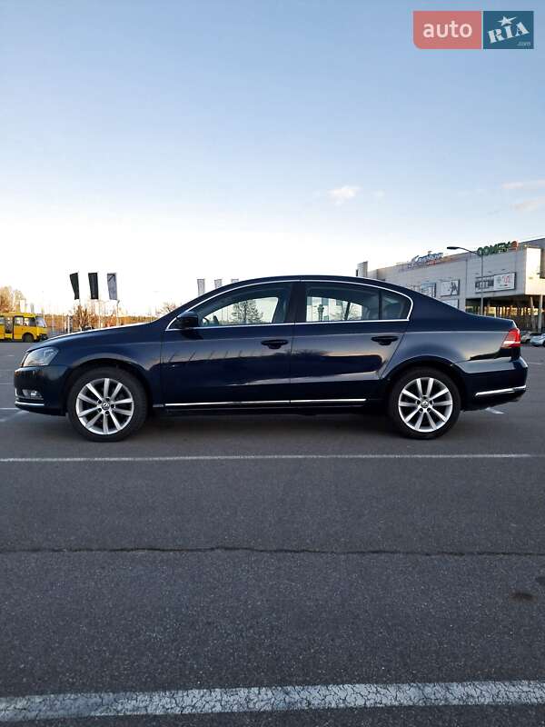 Седан Volkswagen Passat 2012 в Киеве фото 4 Седан Volkswagen Passat 2012 в Киеве