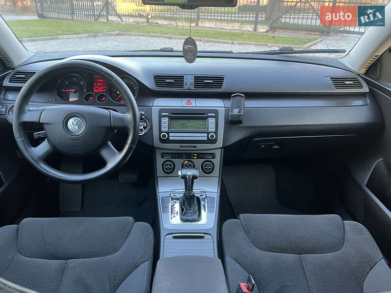 Универсал Volkswagen Passat 2006 в Ровно