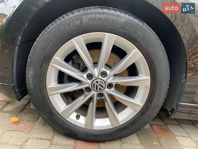Універсал Volkswagen Passat 2016 в Володимирі