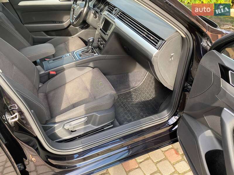 Універсал Volkswagen Passat 2016 в Володимирі