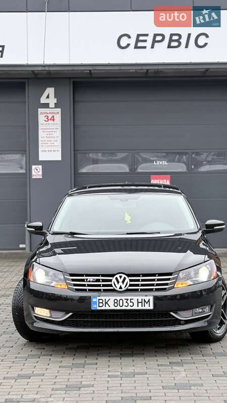 Седан Volkswagen Passat 2015 в Хусте