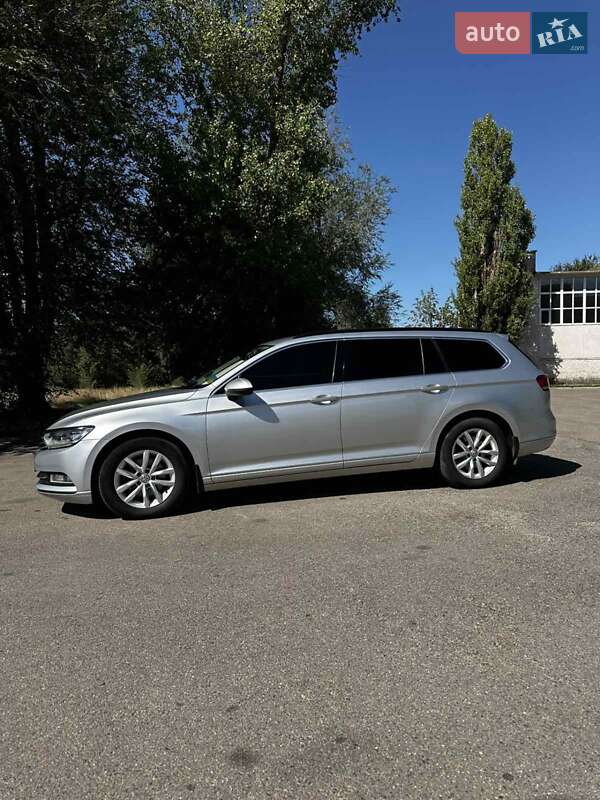 Универсал Volkswagen Passat 2015 в Кривом Роге