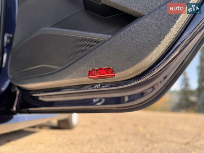 Седан Volkswagen Passat 2014 в Лозовой