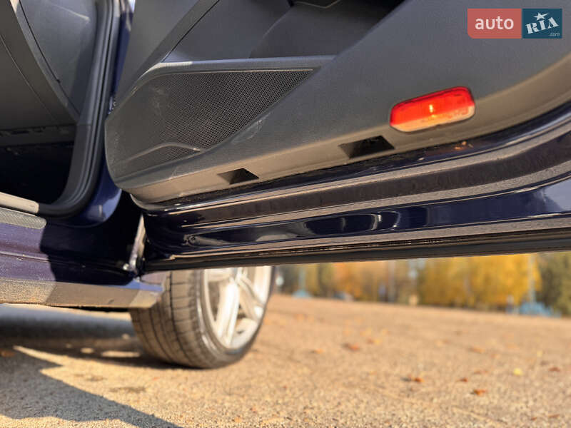 Седан Volkswagen Passat 2014 в Лозовой