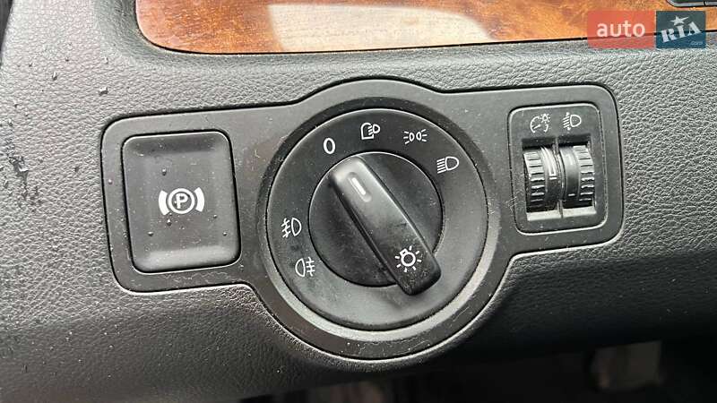 Седан Volkswagen Passat 2006 в Киеве