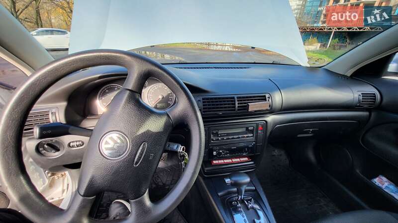 Универсал Volkswagen Passat 2003 в Днепре