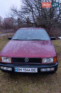 Седан Volkswagen Passat 1989 в Глухове