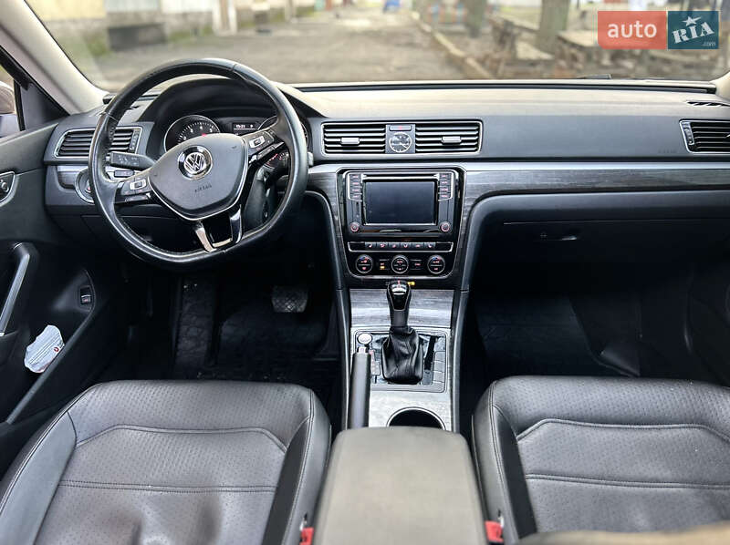 Седан Volkswagen Passat 2017 в Днепре фото 18 Седан Volkswagen Passat 2017 в Днепре