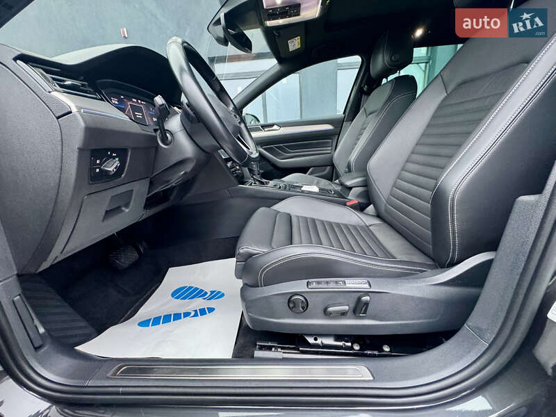 Универсал Volkswagen Passat 2020 в Луцке