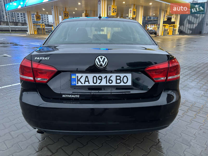Седан Volkswagen Passat 2012 в Києві