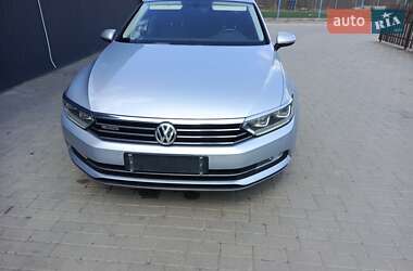 Універсал Volkswagen Passat 2016 в Львові