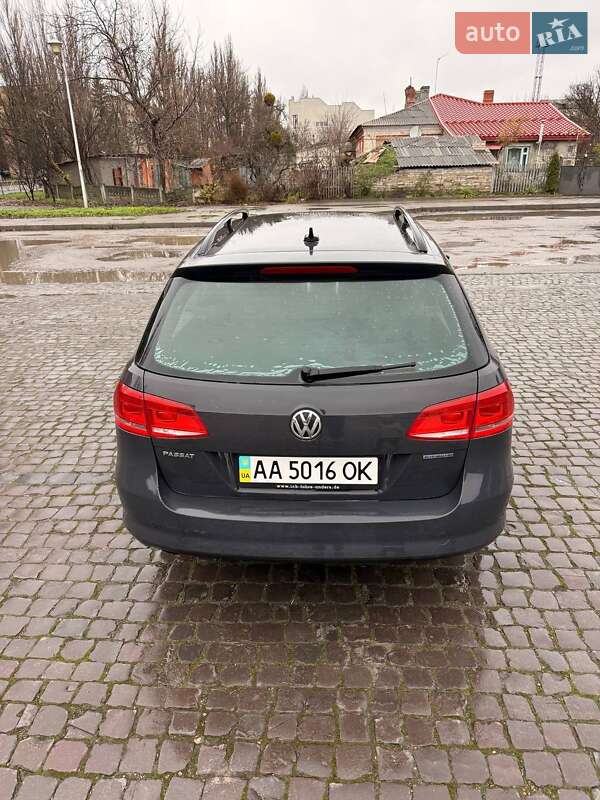 Универсал Volkswagen Passat 2011 в Киеве