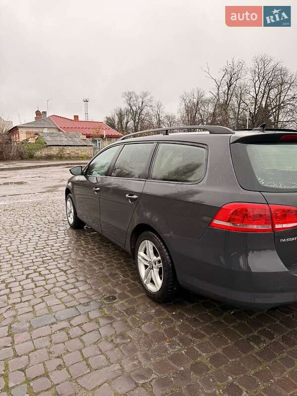 Универсал Volkswagen Passat 2011 в Киеве