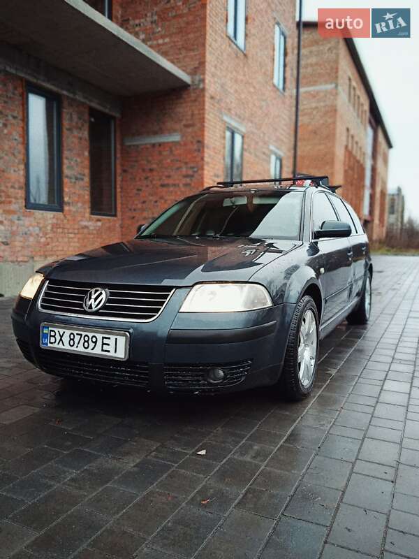 Универсал Volkswagen Passat 2002 в Староконстантинове