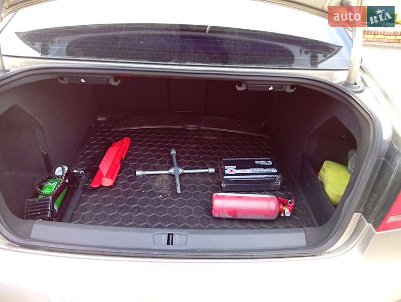 Седан Volkswagen Passat 2012 в Запорожье