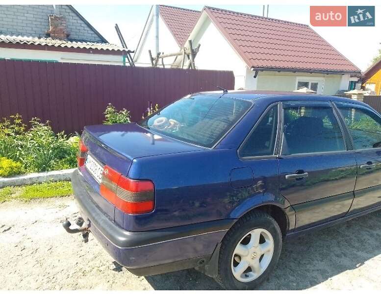 Седан Volkswagen Passat 1996 в Чуднове