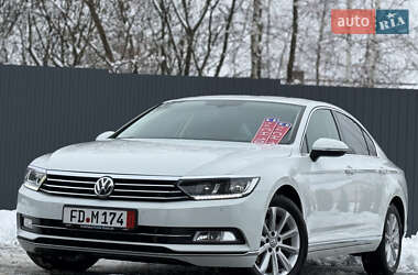 Седан Volkswagen Passat 2018 в Львове