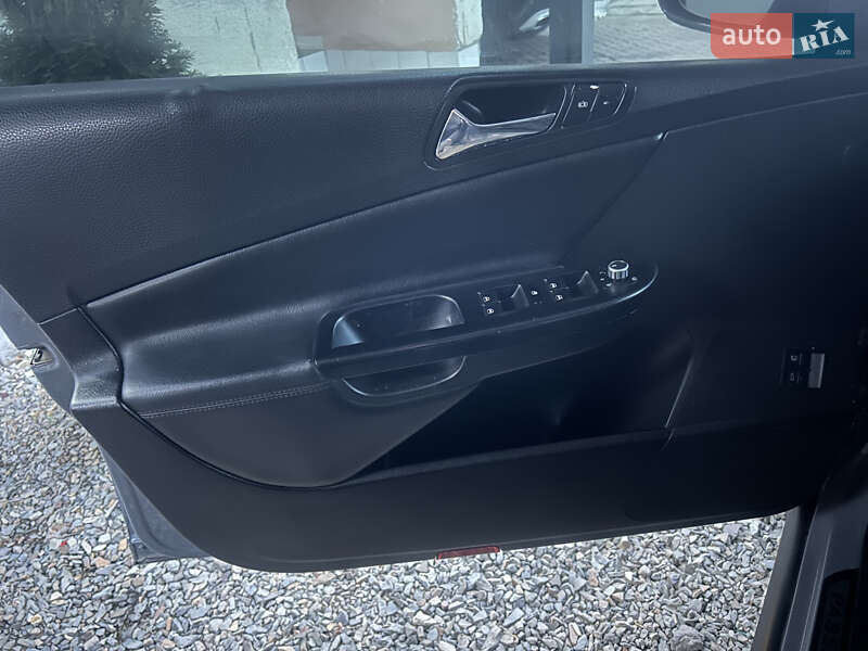 Седан Volkswagen Passat 2005 в Берегово